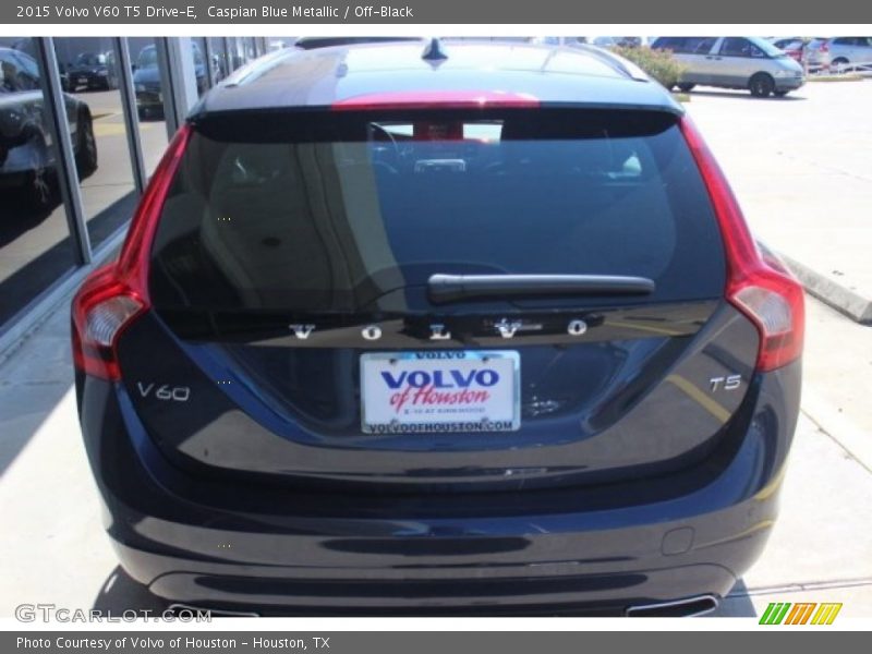 Caspian Blue Metallic / Off-Black 2015 Volvo V60 T5 Drive-E