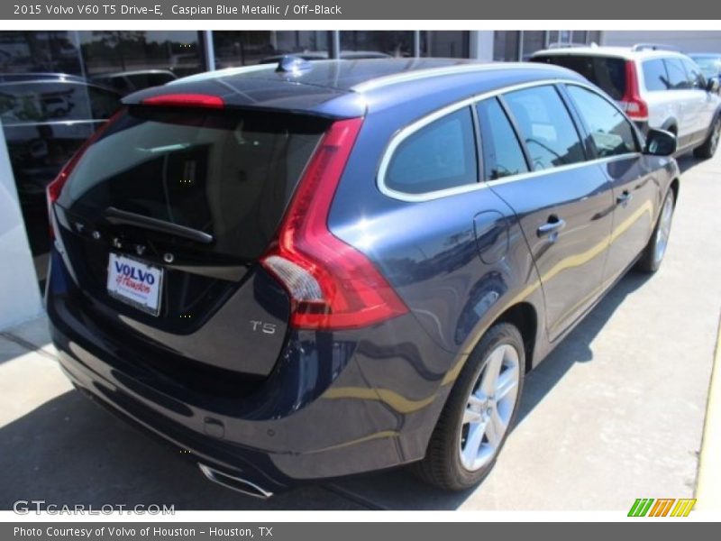 Caspian Blue Metallic / Off-Black 2015 Volvo V60 T5 Drive-E