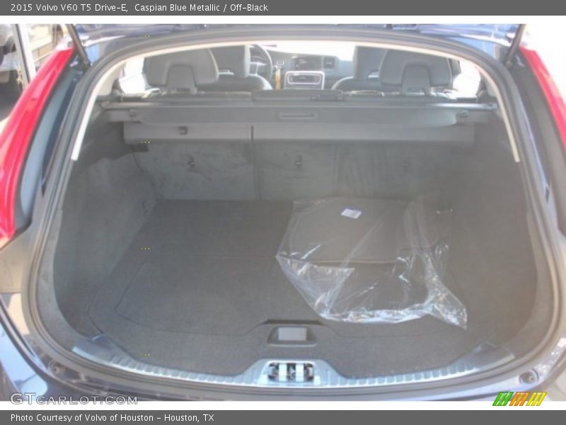 Caspian Blue Metallic / Off-Black 2015 Volvo V60 T5 Drive-E