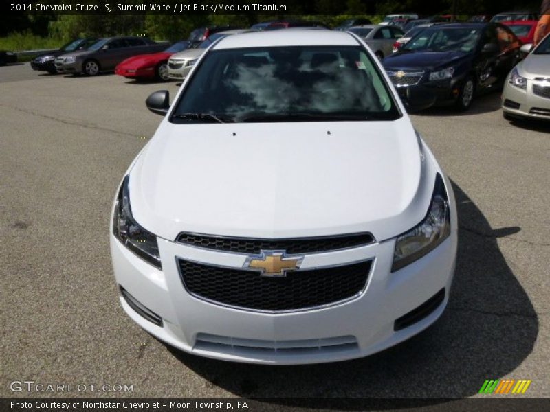 Summit White / Jet Black/Medium Titanium 2014 Chevrolet Cruze LS