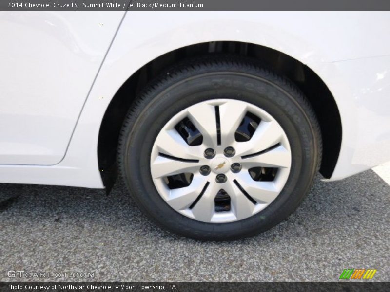Summit White / Jet Black/Medium Titanium 2014 Chevrolet Cruze LS