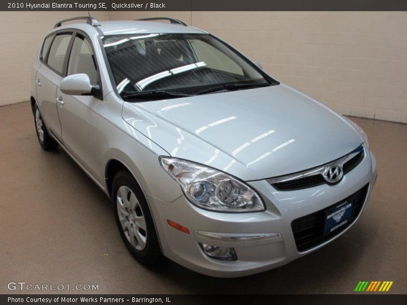 Quicksilver / Black 2010 Hyundai Elantra Touring SE