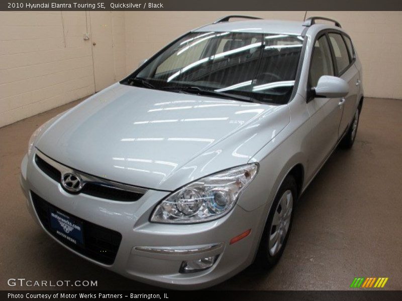 Quicksilver / Black 2010 Hyundai Elantra Touring SE