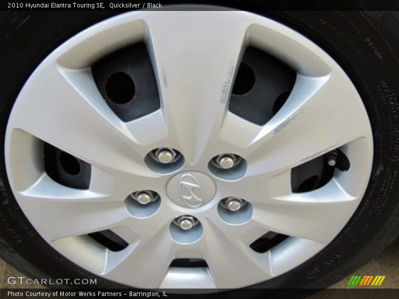 Quicksilver / Black 2010 Hyundai Elantra Touring SE