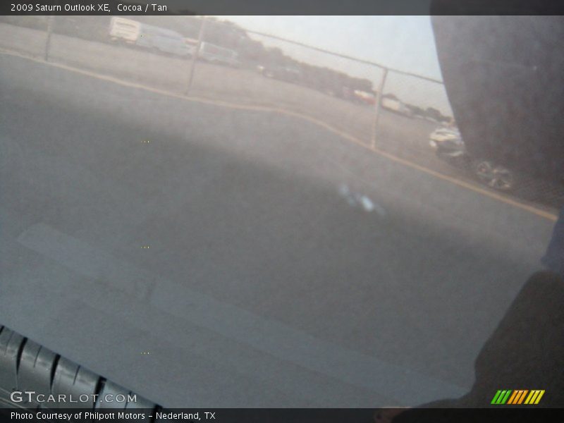 Cocoa / Tan 2009 Saturn Outlook XE