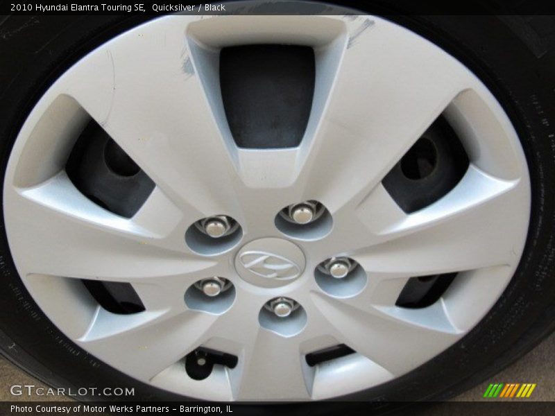 Quicksilver / Black 2010 Hyundai Elantra Touring SE