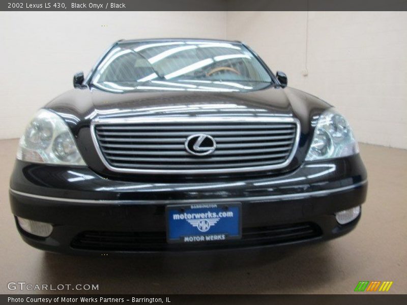 Black Onyx / Black 2002 Lexus LS 430