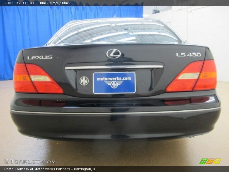 Black Onyx / Black 2002 Lexus LS 430