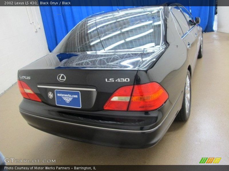 Black Onyx / Black 2002 Lexus LS 430