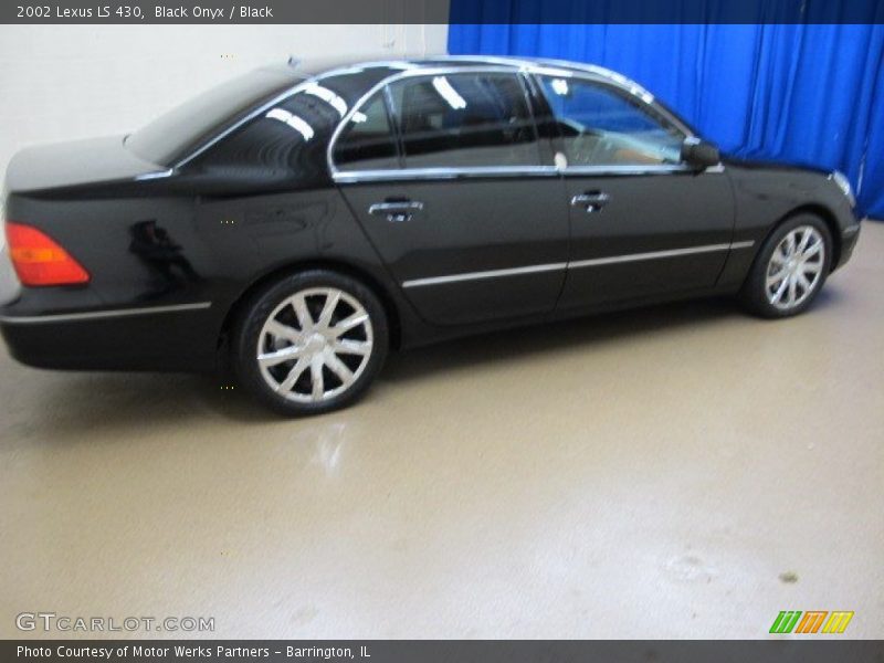 Black Onyx / Black 2002 Lexus LS 430