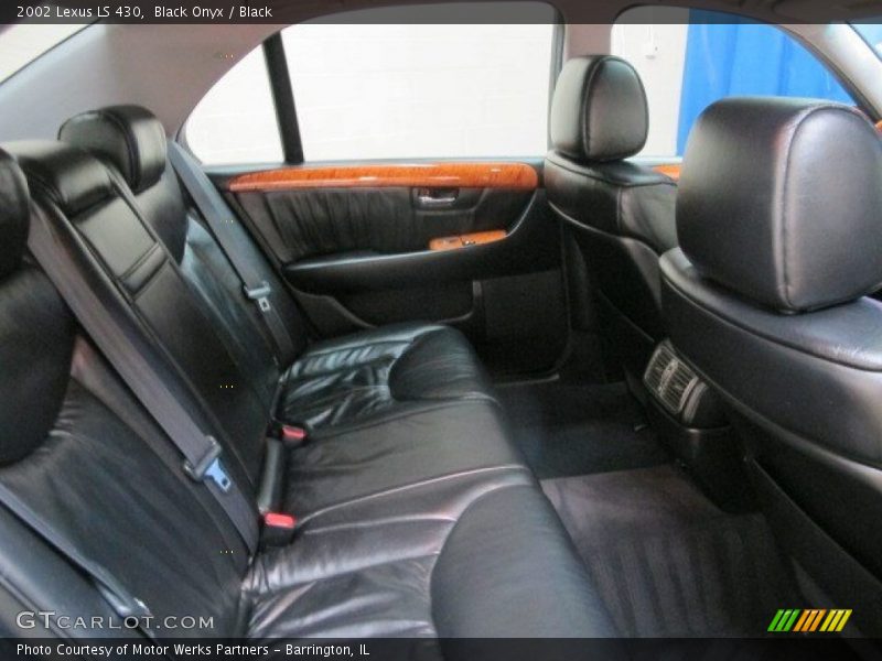 Black Onyx / Black 2002 Lexus LS 430