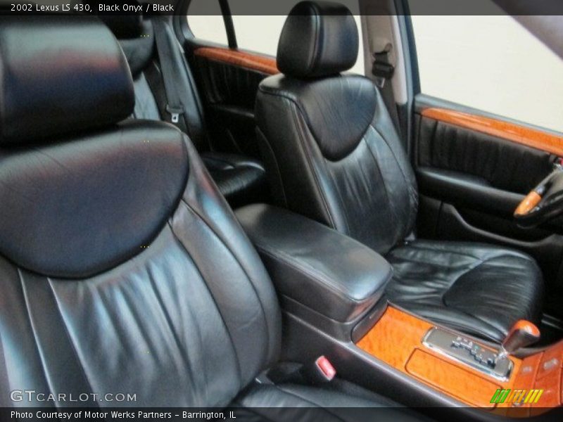 Black Onyx / Black 2002 Lexus LS 430