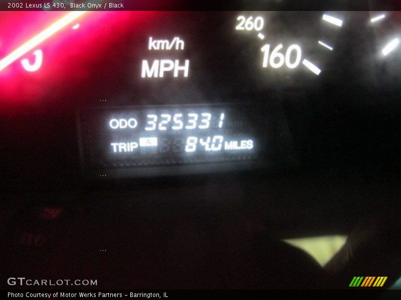 Black Onyx / Black 2002 Lexus LS 430