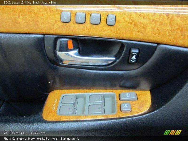 Black Onyx / Black 2002 Lexus LS 430