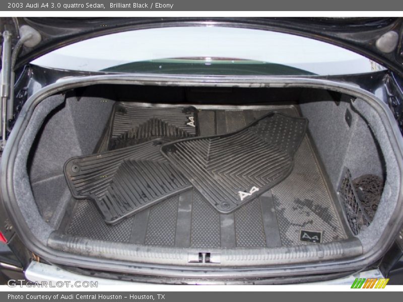 2003 A4 3.0 quattro Sedan Trunk