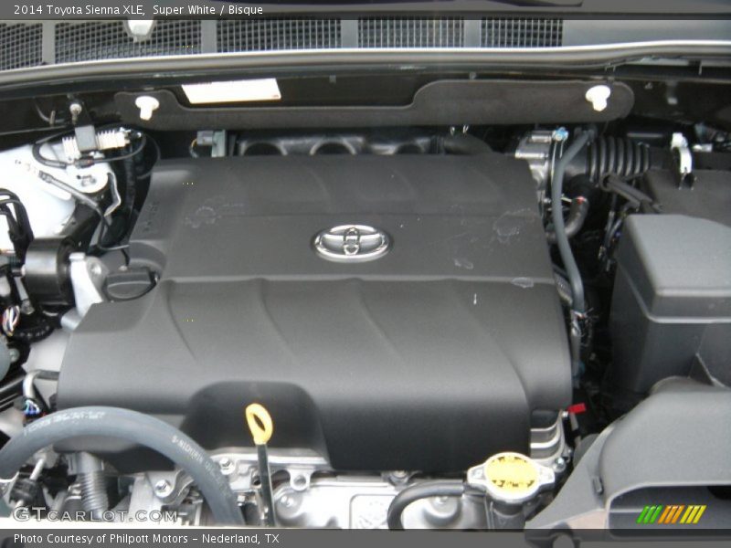 Super White / Bisque 2014 Toyota Sienna XLE