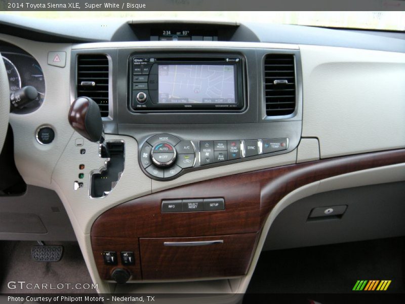 Super White / Bisque 2014 Toyota Sienna XLE