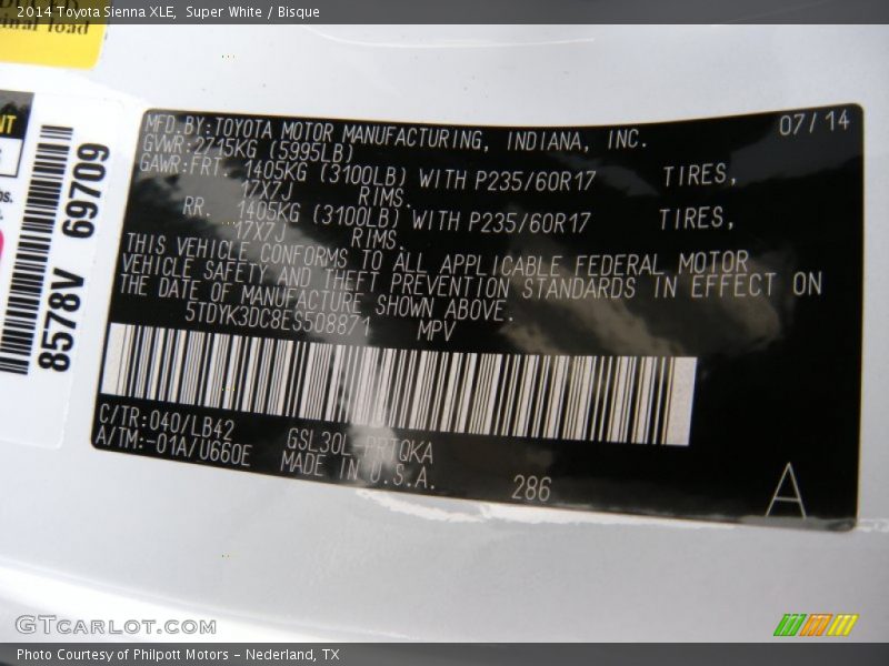 Super White / Bisque 2014 Toyota Sienna XLE