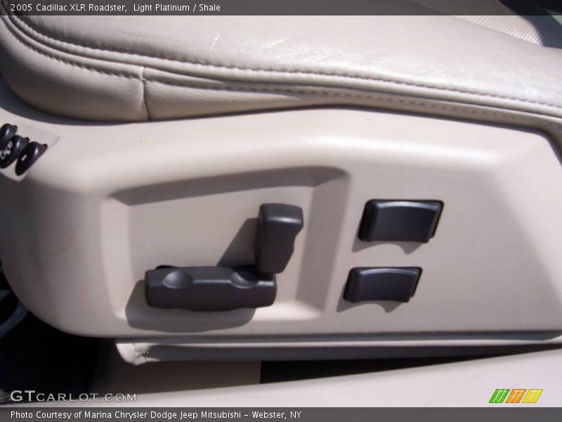Light Platinum / Shale 2005 Cadillac XLR Roadster