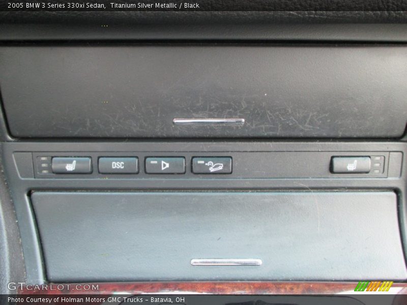 Titanium Silver Metallic / Black 2005 BMW 3 Series 330xi Sedan