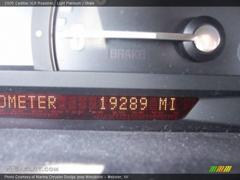 Light Platinum / Shale 2005 Cadillac XLR Roadster