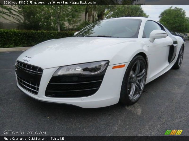 Front 3/4 View of 2010 R8 5.2 FSI quattro