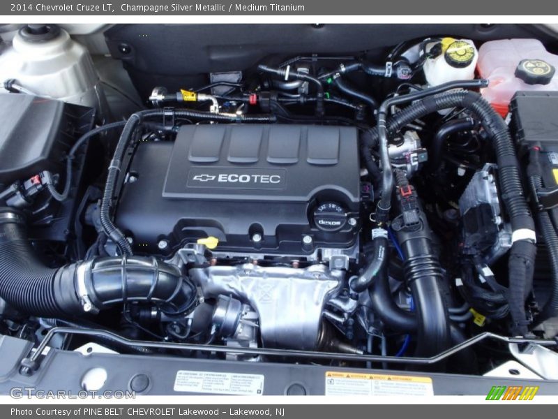 Champagne Silver Metallic / Medium Titanium 2014 Chevrolet Cruze LT