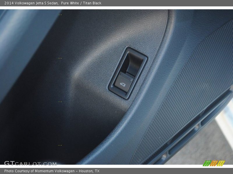 Pure White / Titan Black 2014 Volkswagen Jetta S Sedan