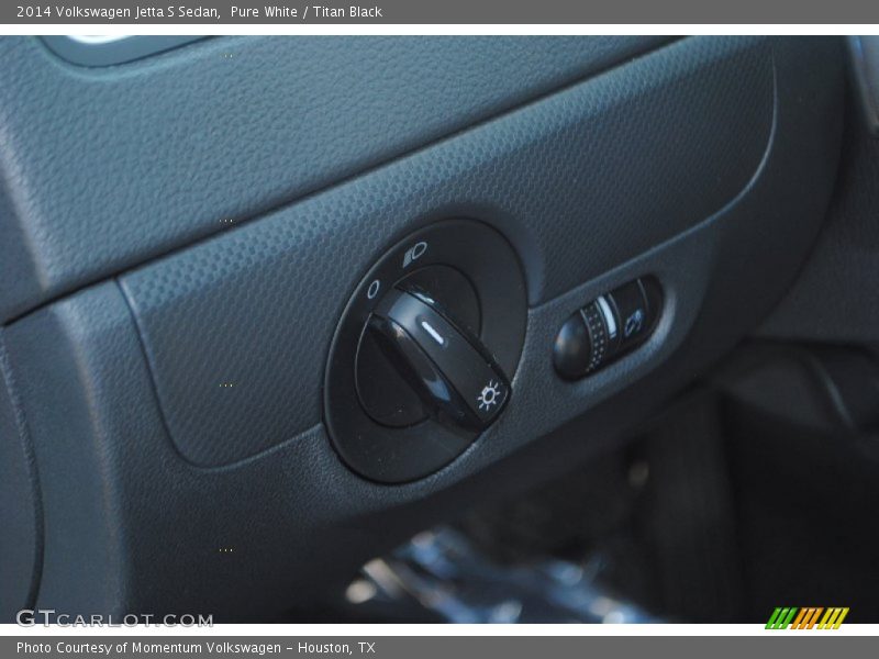 Pure White / Titan Black 2014 Volkswagen Jetta S Sedan