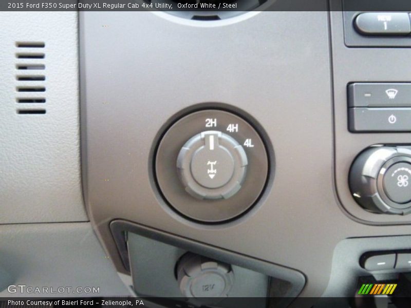 Oxford White / Steel 2015 Ford F350 Super Duty XL Regular Cab 4x4 Utility