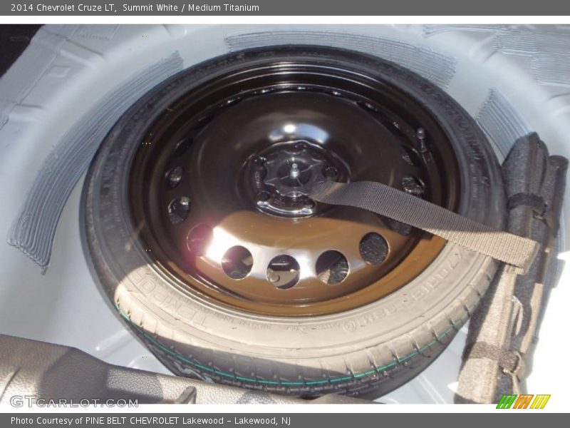Summit White / Medium Titanium 2014 Chevrolet Cruze LT