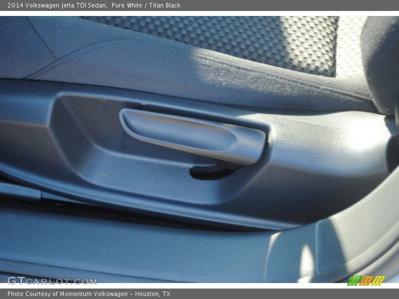 Pure White / Titan Black 2014 Volkswagen Jetta TDI Sedan