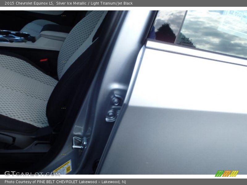 Silver Ice Metallic / Light Titanium/Jet Black 2015 Chevrolet Equinox LS