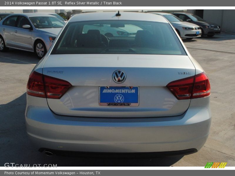Reflex Silver Metallic / Titan Black 2014 Volkswagen Passat 1.8T SE