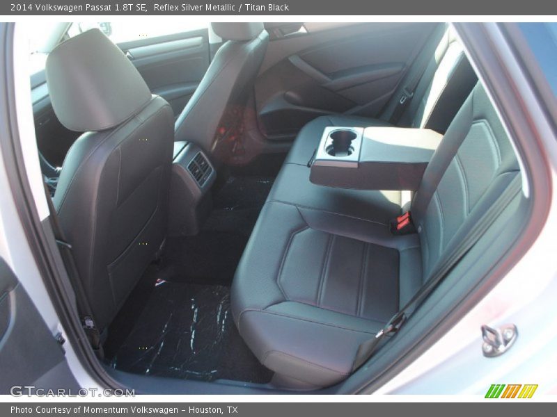 Reflex Silver Metallic / Titan Black 2014 Volkswagen Passat 1.8T SE