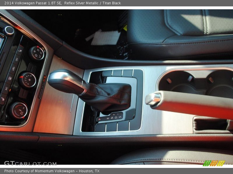 Reflex Silver Metallic / Titan Black 2014 Volkswagen Passat 1.8T SE
