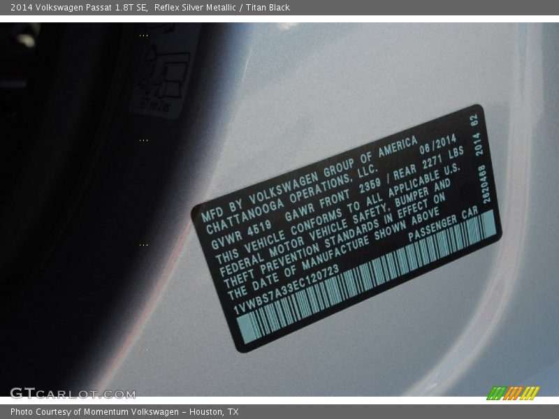 Reflex Silver Metallic / Titan Black 2014 Volkswagen Passat 1.8T SE