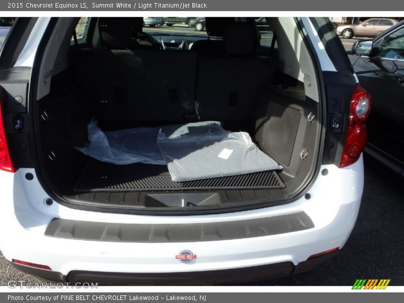 Summit White / Light Titanium/Jet Black 2015 Chevrolet Equinox LS