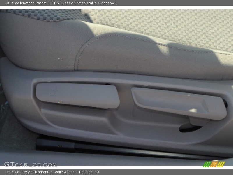 Reflex Silver Metallic / Moonrock 2014 Volkswagen Passat 1.8T S