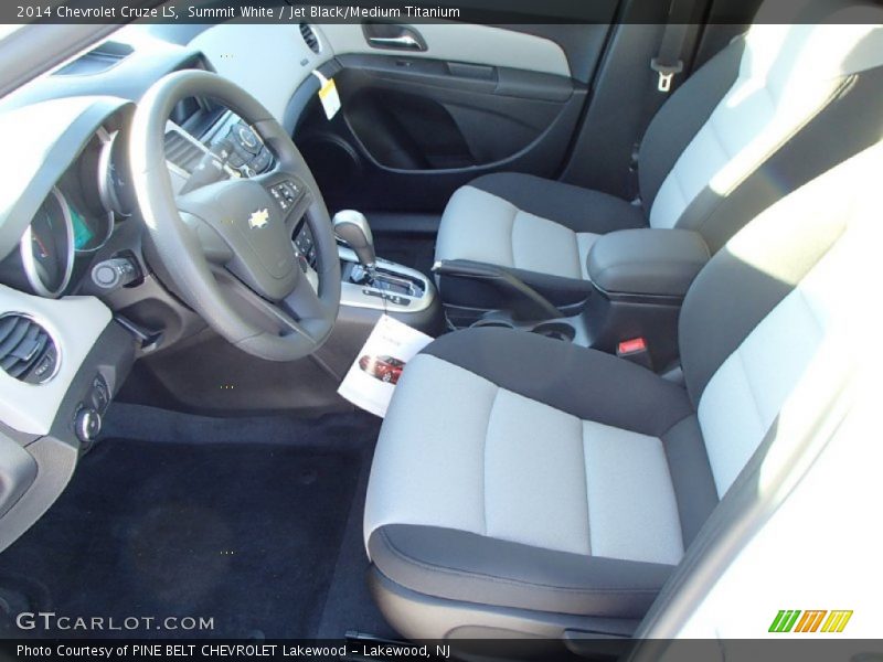Summit White / Jet Black/Medium Titanium 2014 Chevrolet Cruze LS