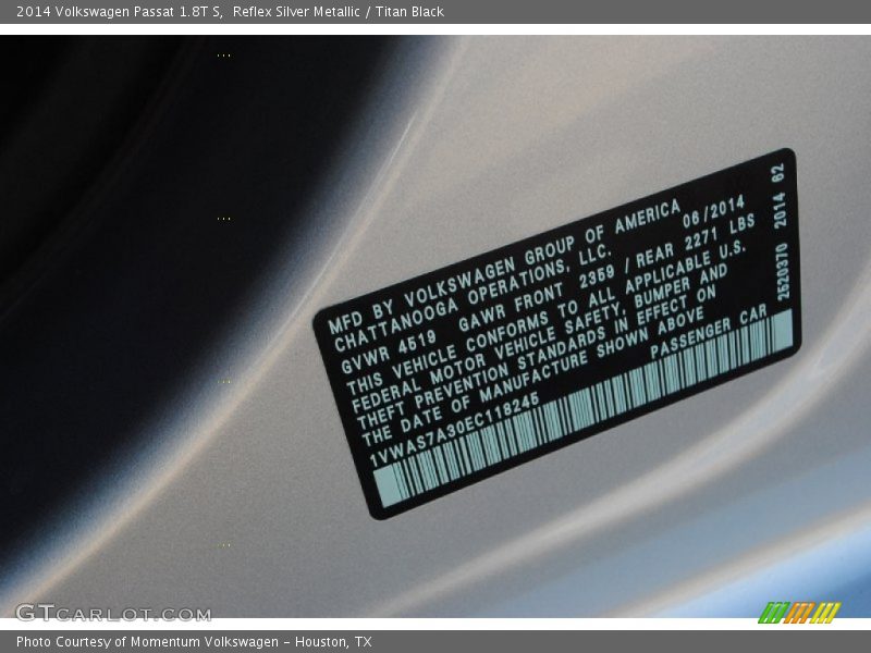 Reflex Silver Metallic / Titan Black 2014 Volkswagen Passat 1.8T S