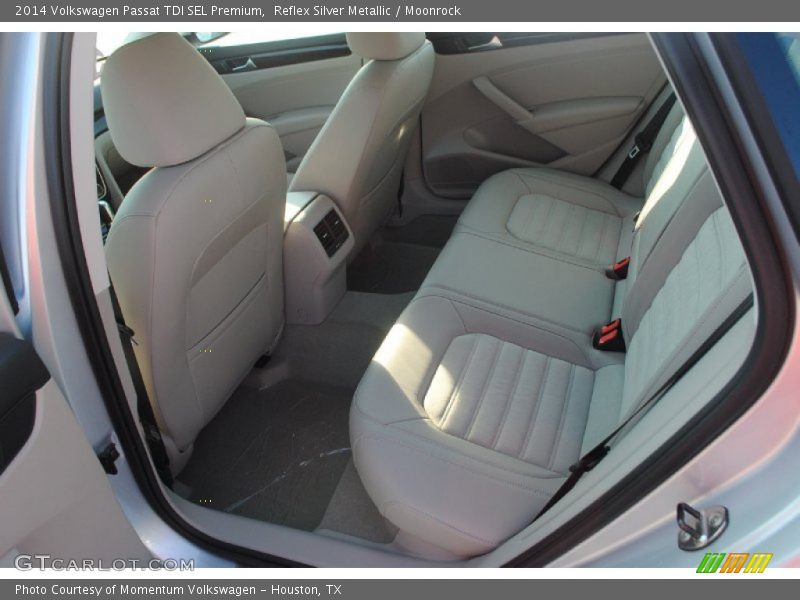 Reflex Silver Metallic / Moonrock 2014 Volkswagen Passat TDI SEL Premium