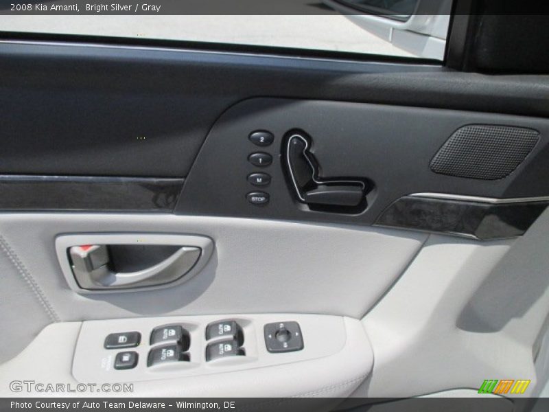 Bright Silver / Gray 2008 Kia Amanti