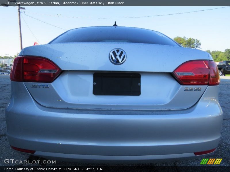 Moonrock Silver Metallic / Titan Black 2012 Volkswagen Jetta SE Sedan