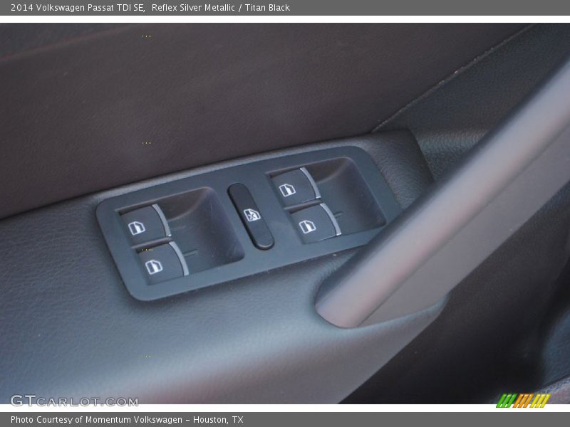 Reflex Silver Metallic / Titan Black 2014 Volkswagen Passat TDI SE