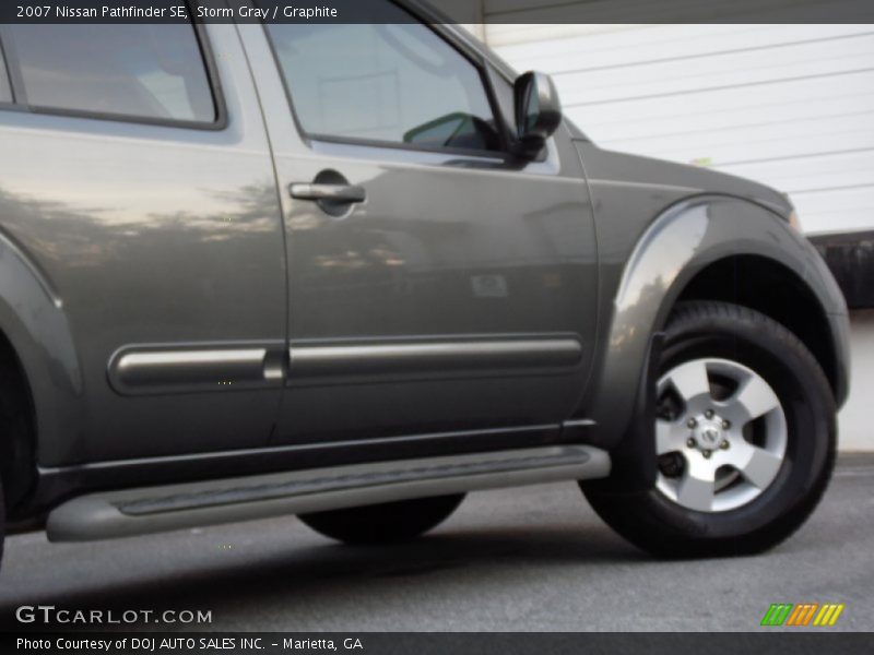 Storm Gray / Graphite 2007 Nissan Pathfinder SE