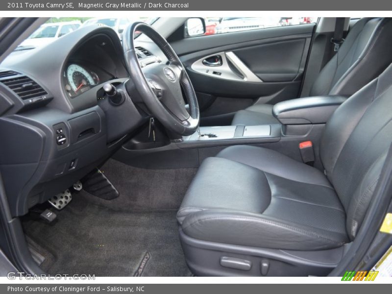 Magnetic Gray Metallic / Dark Charcoal 2011 Toyota Camry SE
