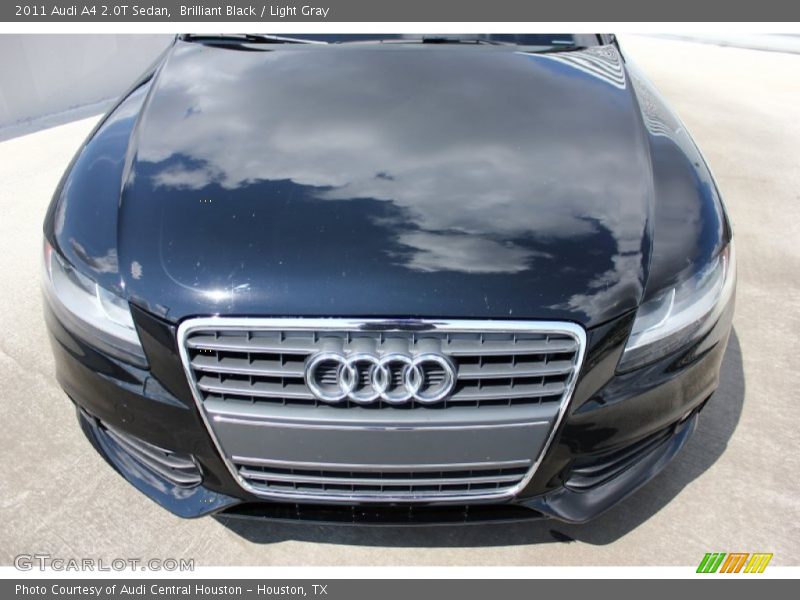 Brilliant Black / Light Gray 2011 Audi A4 2.0T Sedan