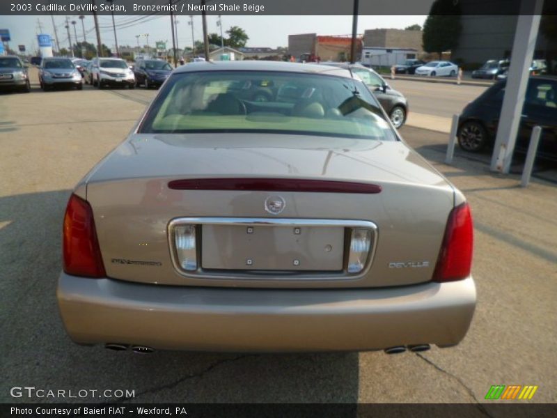 Bronzemist / Neutral Shale Beige 2003 Cadillac DeVille Sedan