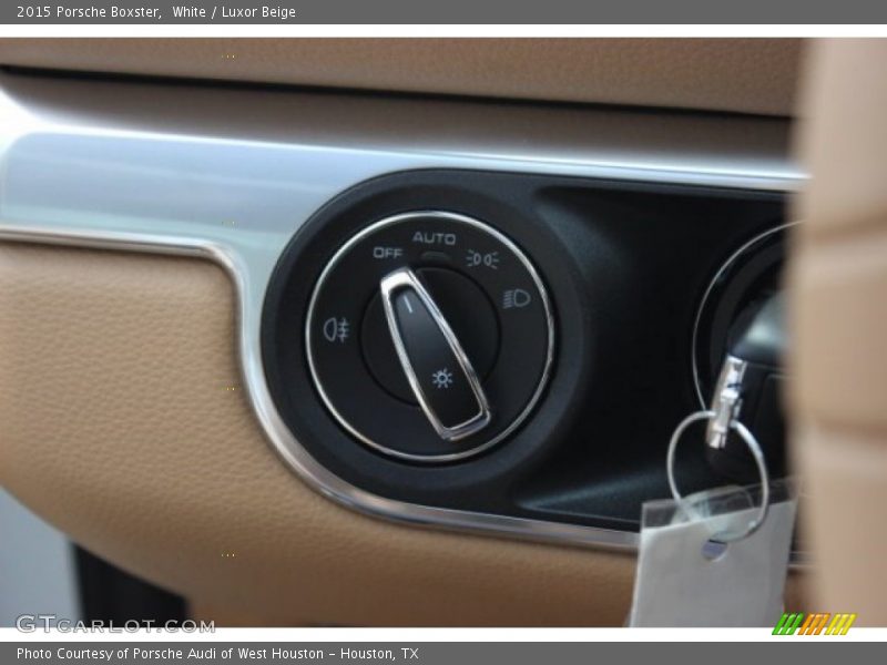 Controls of 2015 Boxster 